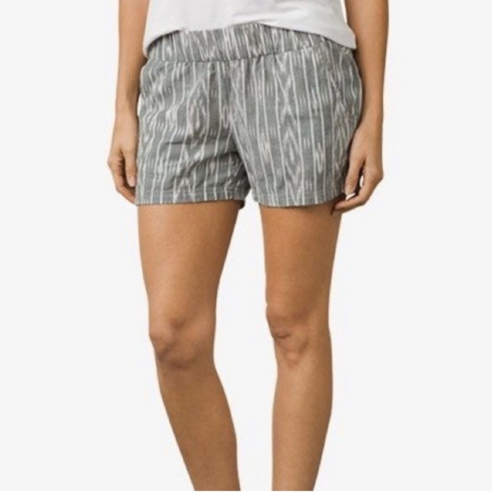 Prana Reba Grey White Aztec Stripe Organic Cotton Shorts XL